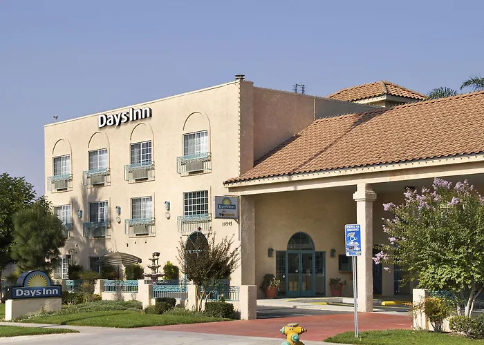Days Inn By Wyndham Riverside Tyler Mall